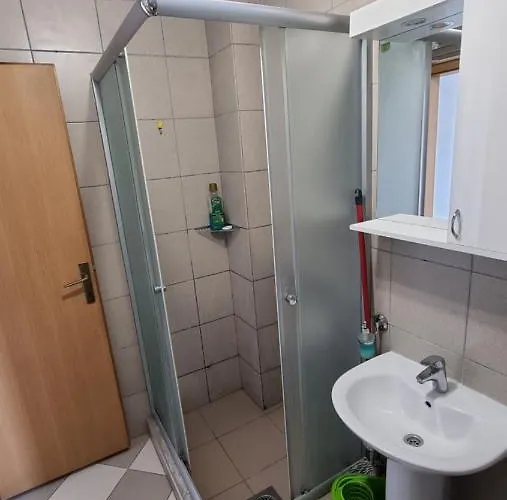 Veki's House Apartament *